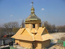 Біля собору буде освячено новозбудований храм